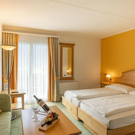 Hotel Genusshotel 3*